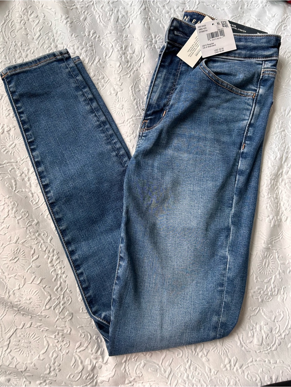 American Eagle Outfitters Mid Wash Skinny Jeans